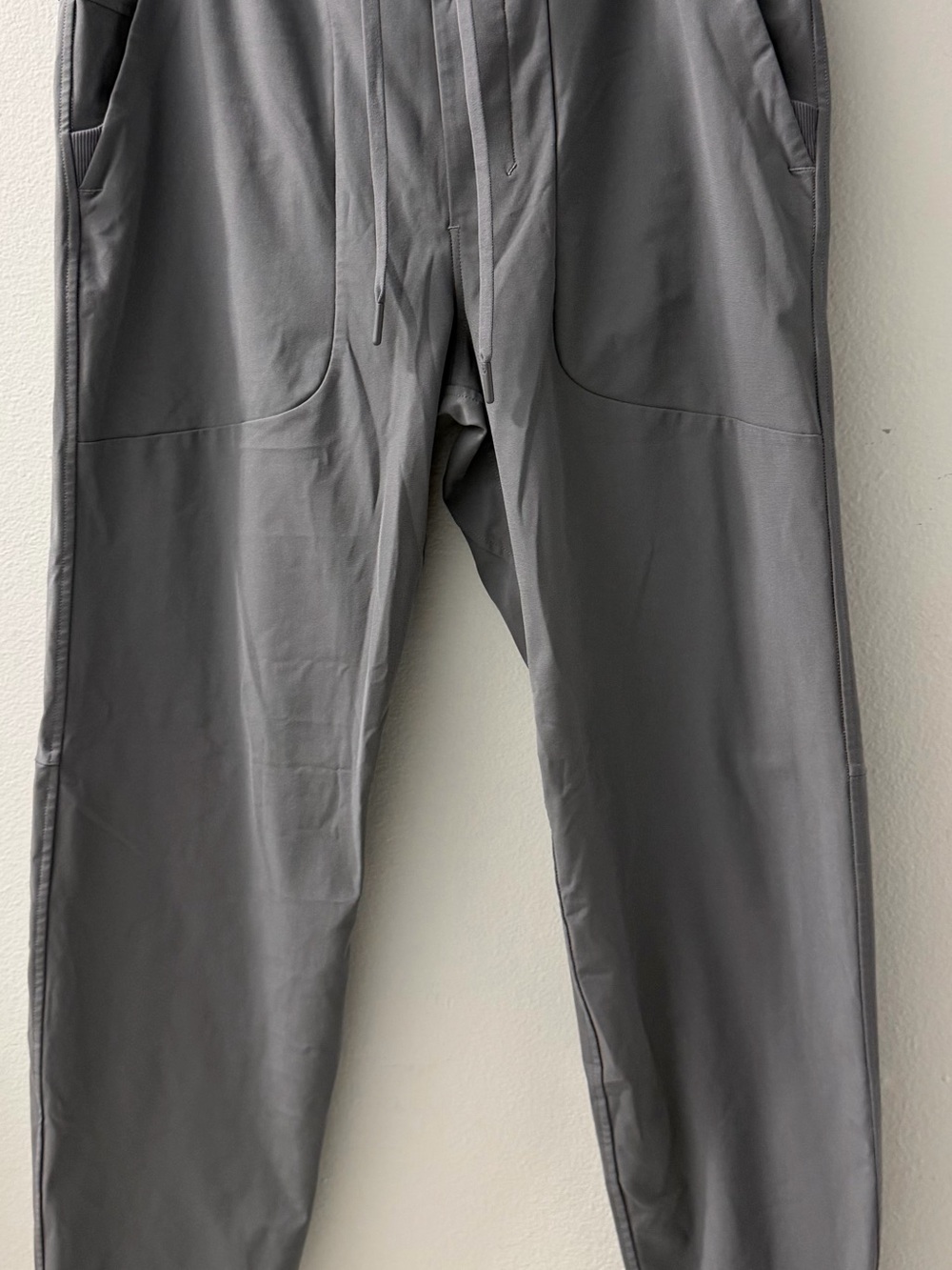lululemon athletica Men's Gray Tech Jogger Pants